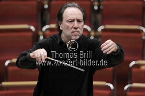 Italienischer Dirigent Riccardo Chailly leitet die Wiener Philharmoniker in der Philharmonie Kln (© Thomas Brill)