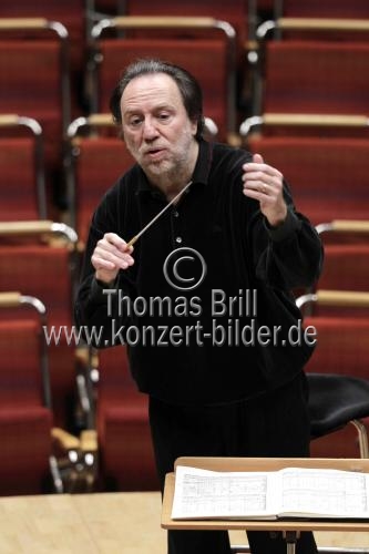 Italienischer Dirigent Riccardo Chailly leitet die Wiener Philharmoniker in der Philharmonie Kln (&copy; Thomas Brill)