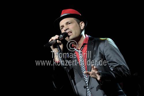 Deutscher Jazzmusikers Roger Cicero gastiert auf seiner 