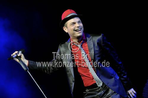 Deutscher Jazzmusikers Roger Cicero gastiert auf seiner 