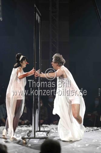 Internationaler Zirkus Cirque Bouffon gastiert mit seinem Programm 