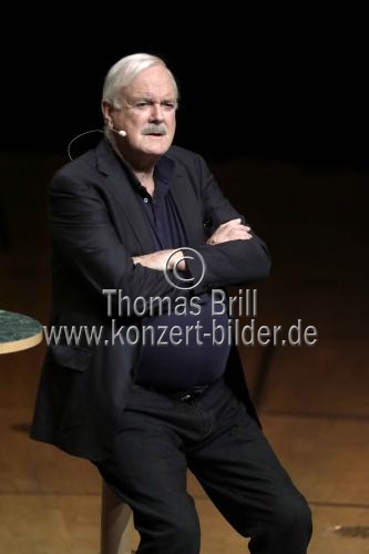 Britischer Komiker John Cleese gastiert mit seinem Programm „Last time to see me before I die“ in der Philharmonie Köln (© Thomas Brill)