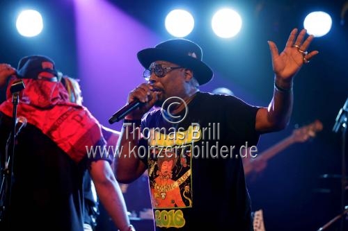 Amerikanische Funk-Musiker George Clinton gastiert mit seiner Band Parliament Funkadelic auf seiner 