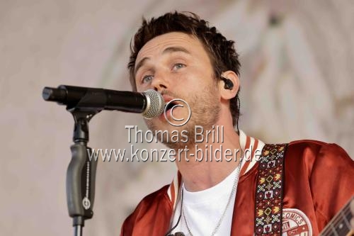 Deutscher Sänger Thomas Hübner alias Clueso gastierte auf seiner 