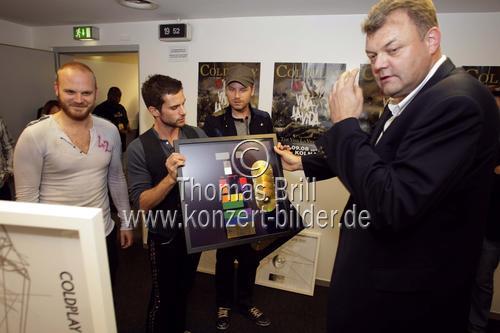 EMI Gold- und Platin-Verleihung an die Britische Pop-Rock-Band Coldplay auf deren 