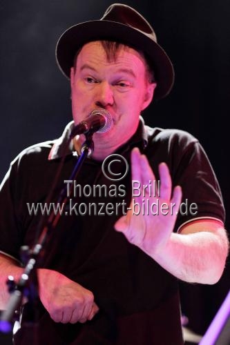 Schottische Musiker Edwyn Collins gastiert auf seiner 
