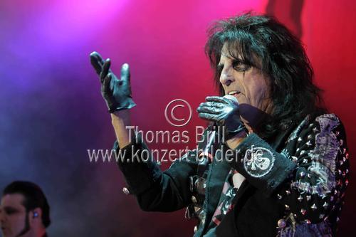 Amerikanische Rockmusiker Alice Cooper gastiert auf seiner 
