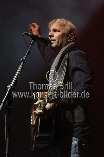 Amerikanische Schauspieler und Musiker Kevin Costner gastierte mit seiner Band 