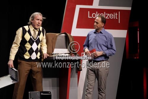 Ensemble spielt das Stück 