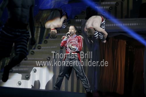 Schweizer Pop-Star DJ Bobo gastiert mit seiner Frau Nancy auf seiner 