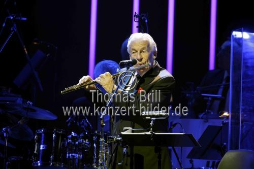 Da Capo Udo Jürgens: Die Original-Show mit dem Orchester Pepe Lienhard in der Lanxess Arena Köln (© Thomas Brill)