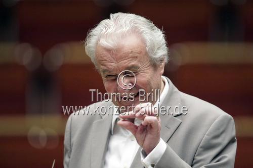 Englischer Dirigent Sir Colin Davis leitet das London Symphony Orchestra in der Philharmonie Köln  (&copy; Thomas Brill)