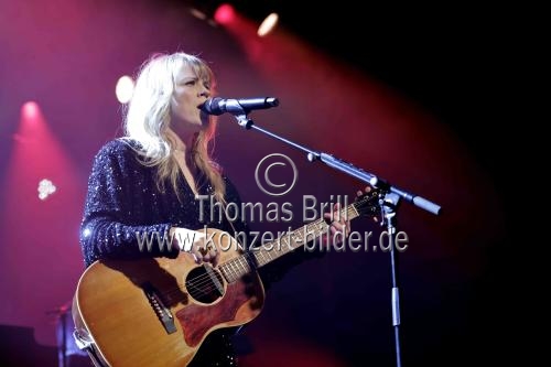 Niederländische Sängerin Ilse DeLange gastiert auf ihrer 