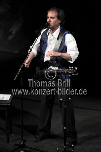 Irische Sänger Chris De Burgh gastiert auf seiner 