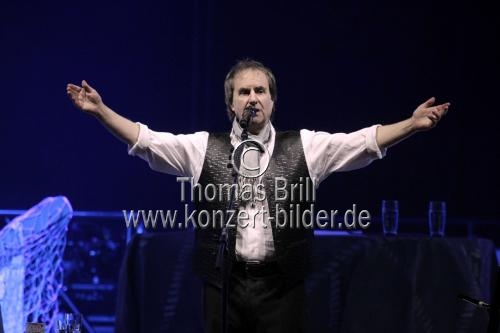 Irische Sänger Chris De Burgh gastiert auf seiner 