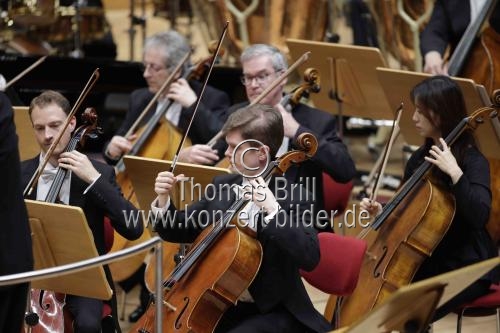 Deutz-Chor Köln und die Philharmonie Südwestfalen gastieren unter der Leitung von Heinz Walter Florin mit dem Konzert 