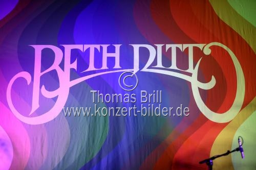 Amerikanische Post-Punk-Sängerin Beth Ditto gastiert auf ihrer 