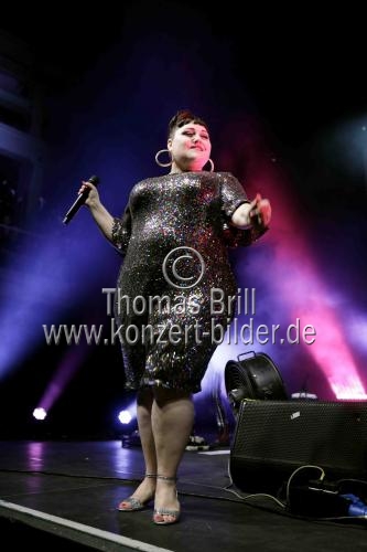 Amerikanische Post-Punk-Sängerin Beth Ditto gastiert auf ihrer 