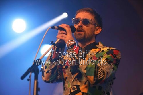 Britische Pop-Band The Divine Comedy mit Sänger Neil Hannon gastiert auf ihrer 