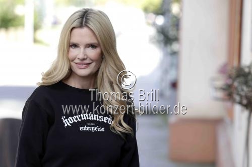 Deutsches Model Mirja Du Mon spielt ab dem 12. Oktober 2021 Mareike Ott in der 