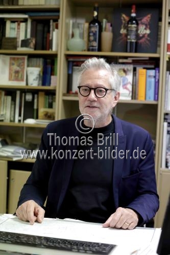 Geschäftsführer des Theater am Dom Köln Oliver Durek im Interview bezüglich Planung, Inszenierung und Wirtschaften eines Theaterensembles ohne öffentliche Förderung im Theater am Dom Köln (© Thomas Brill)