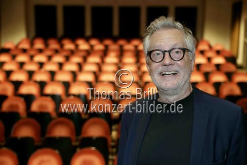 Geschäftsführer des Theater am Dom Köln Oliver Durek im Interview bezüglich Planung, Inszenierung und Wirtschaften eines Theaterensembles ohne öffentliche Förderung im Theater am Dom Köln (&copy; Thomas Brill)