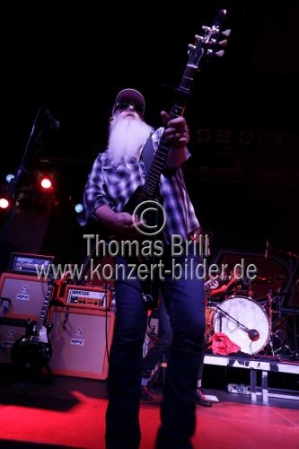 Amerikanische Stoner-Rock-/Garage-Rock-Band Eagles of Death Metal gastiert auf ihrer 
