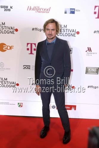 Deutscher Schauspieler Lars Eidinger bei der Verleihung der Film Festival Cologne Awards 2018 im IHK Börsensaal Köln (&copy; Thomas Brill)
