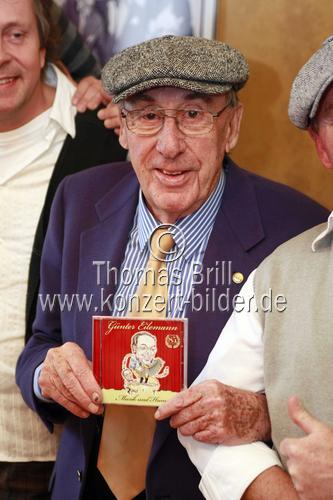 Kölner Krätzchensänger Günter Eilemann präsentiert zu seinem 85. Geburtstag seine neue CD 