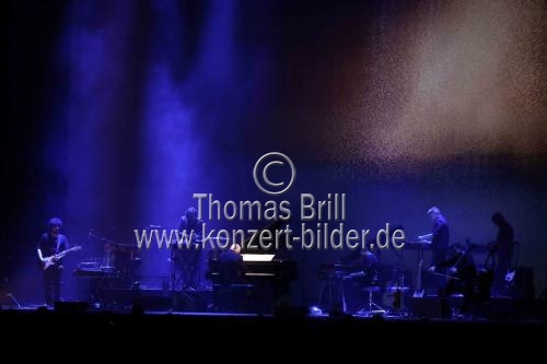 Italienische Pianist Ludovico Einaudi gastiert mit seinem Ensemble auf seiner 