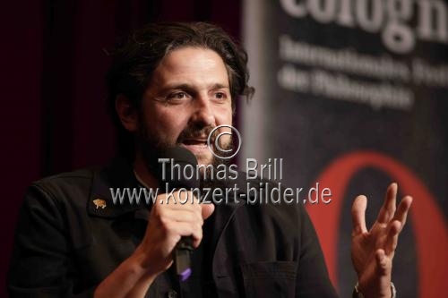 Deutsche Soziologe Aladin El-Mafaalani diskutiert mit der deutschen Philosophin Svenja Flaßpöhler 