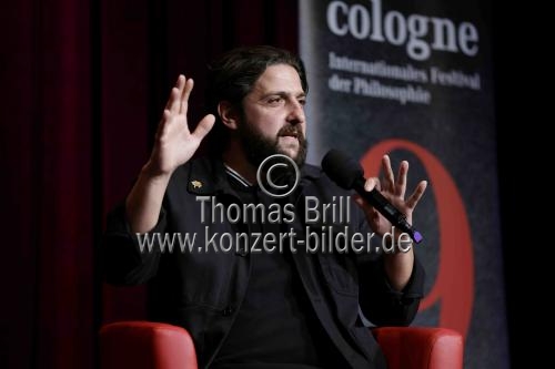 Deutsche Soziologe Aladin El-Mafaalani diskutiert mit der deutschen Philosophin Svenja Flaßpöhler 