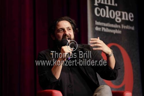 Deutsche Soziologe Aladin El-Mafaalani diskutiert mit der deutschen Philosophin Svenja Flaßpöhler 