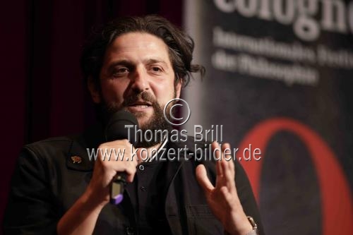 Deutsche Soziologe Aladin El-Mafaalani diskutiert mit der deutschen Philosophin Svenja Flaßpöhler 