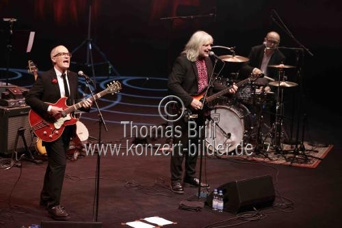 Deutsche Indie-Pop-Band Erdmöbel geben mit dem Kaiser Quartett ein „30 Jahre ERDMÖBEL
