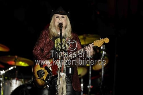 Amerikanische Singer/Songwriterin Melissa Etheridge gastiert auf ihrer 