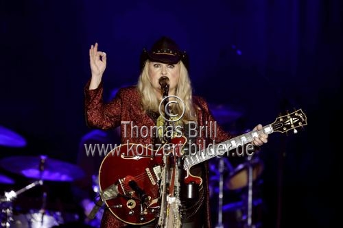 Amerikanische Singer/Songwriterin Melissa Etheridge gastiert auf ihrer 