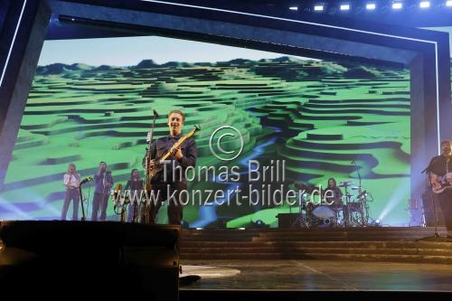 Englischer Singer-Songwriter George Ezra gastiert auf seiner 