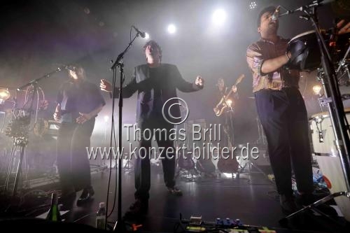 Schweizer Singer-Songwriter Julian Pollina alias Faber gastiert auf seiner 