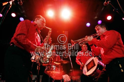 Rumänische Balkan Brass-Blaskapelle Fanfare Ciocarlia gastiert auf ihrer 