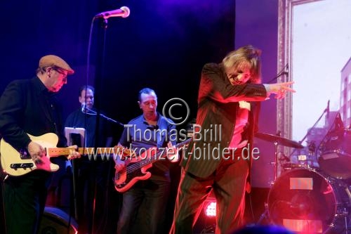 Deutsche Rockband Fehlfarben eröffnet mit ihrem Album 
