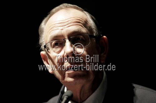 Die deutschen Schauspieler Martin Reinke und Joachim Krol lesen Texte von 