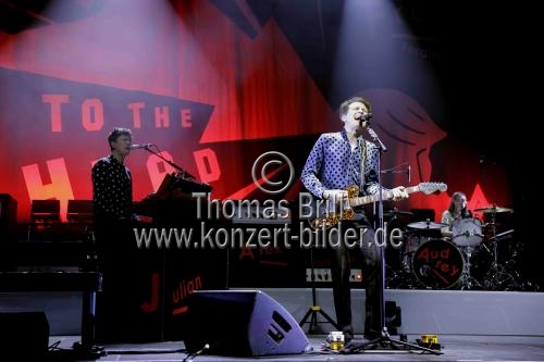 Schottische Indie-Rockband Franz Ferdinand gastiert auf ihrer 