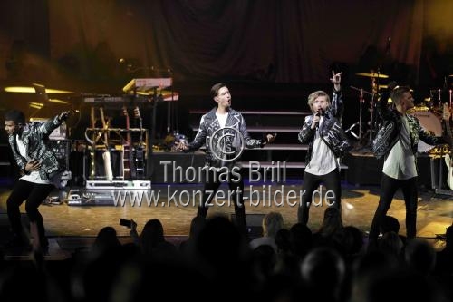 Deutsche Schlager-Boygroup Feuerherz gastiert im Musical Dome Köln (© Thomas Brill)