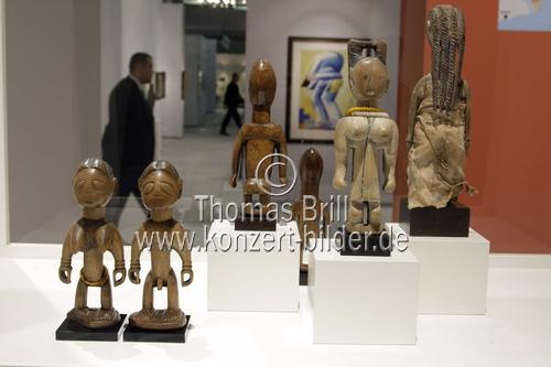 Cologne Fine Art & Antiques-Die Kunstmesse mit dem Angebotsspektrum von der Antike bis zur Nachkriegskunst gastiert vom 19. bis 23. November 2008 in der Messe Halle 3.2  Köln (© Thomas Brill)