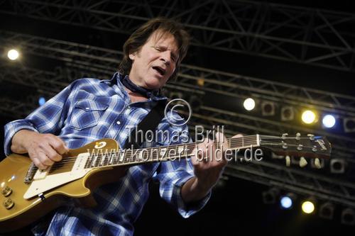 US-amerikanischer Sänger John Cameron Fogerty auf 