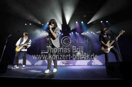 Britisch-amerikanische Rockband Foreigner gastiert auf ihrer 