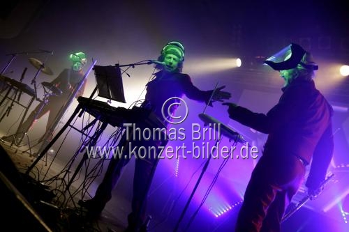 Deutsche Techno-Band Fraktus gastiert mit dem letzten Kapitel der Musikgeschichte auf ihrer 