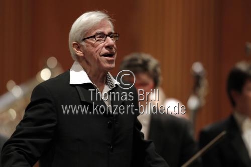 WDR Rundfunkorchester Köln unter der Leitung des österreichischen Dirigenten Helmuth Froschauer spielt die 