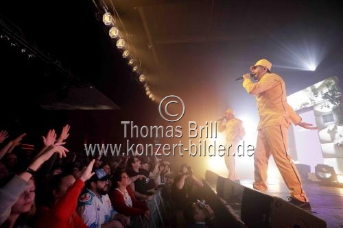 Deutsche Hip-Hop-Gruppe Fünf Sterne deluxe gastiert auf ihrer 